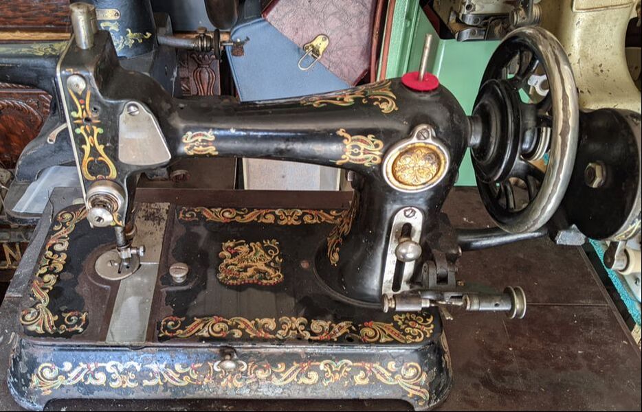 Vintage Toy / Child's / Kid's Sewing Machine: 1970s Holly Hobbie, Durham  Industries 